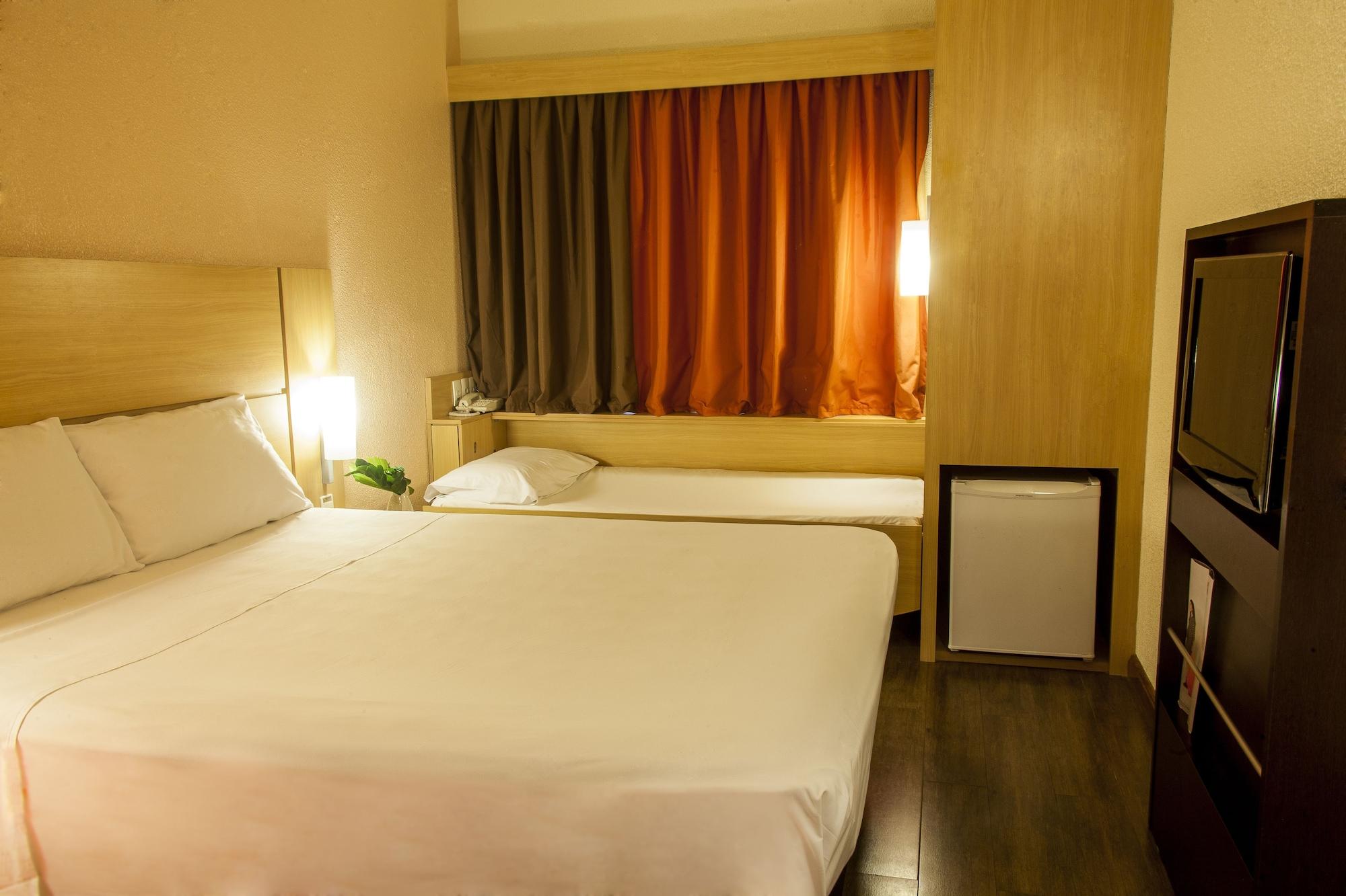 Ibis Manaus Distrito Industrial Exterior foto